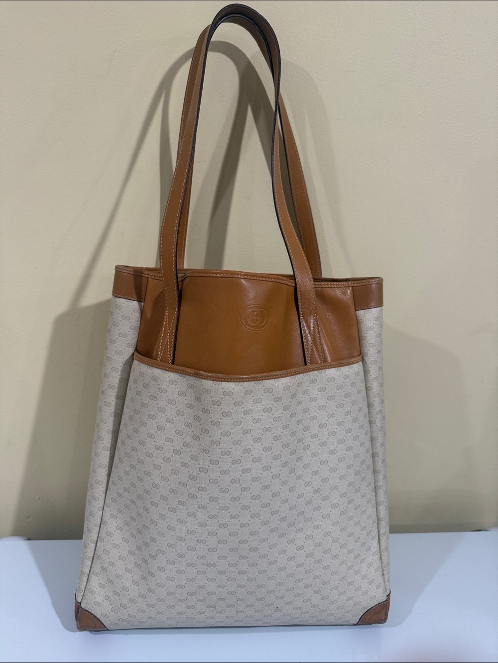 Authentic Gucci Tote - Vintage Gucci shoulder bag- Gucci Computer handbag